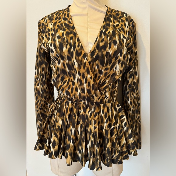 Kardashian Kollection Leopard Print Peplum V-Neck Blouse Top Long Sleeves Sz XS - Picture 1 of 7